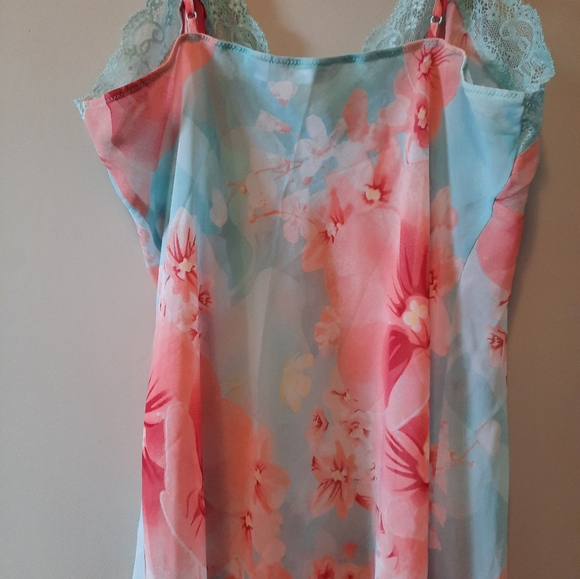La Vie en rose Nightgown size L - Picture 5 of 5